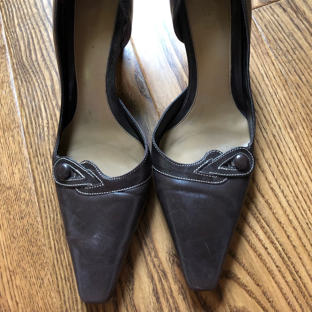 8 1/2 Michelle D shoes Excellent condition!